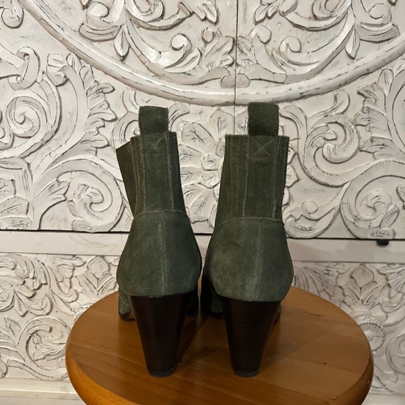 Boden Western Ankle Boot - Gently worn only few times-  Basil in Suede Size 38 - Picture 3 of 4